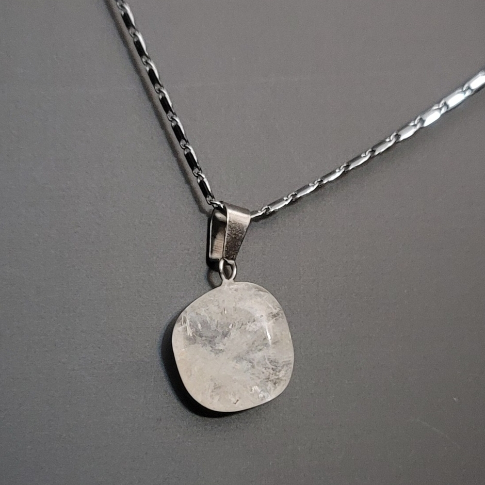 Crackle Quartz Pendant1 Necklace